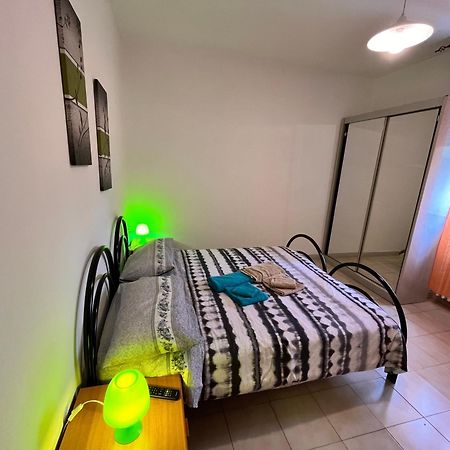 Good House- Ampio Appartamento Vicino Al Mare Rimini Eksteriør bilde